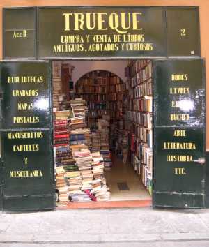No Libros en Ingles--A Bookstore in Sevilla